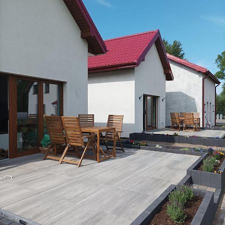 Domki I Pokoje Goscinne Nowecin Lebska 162 Exterior photo
